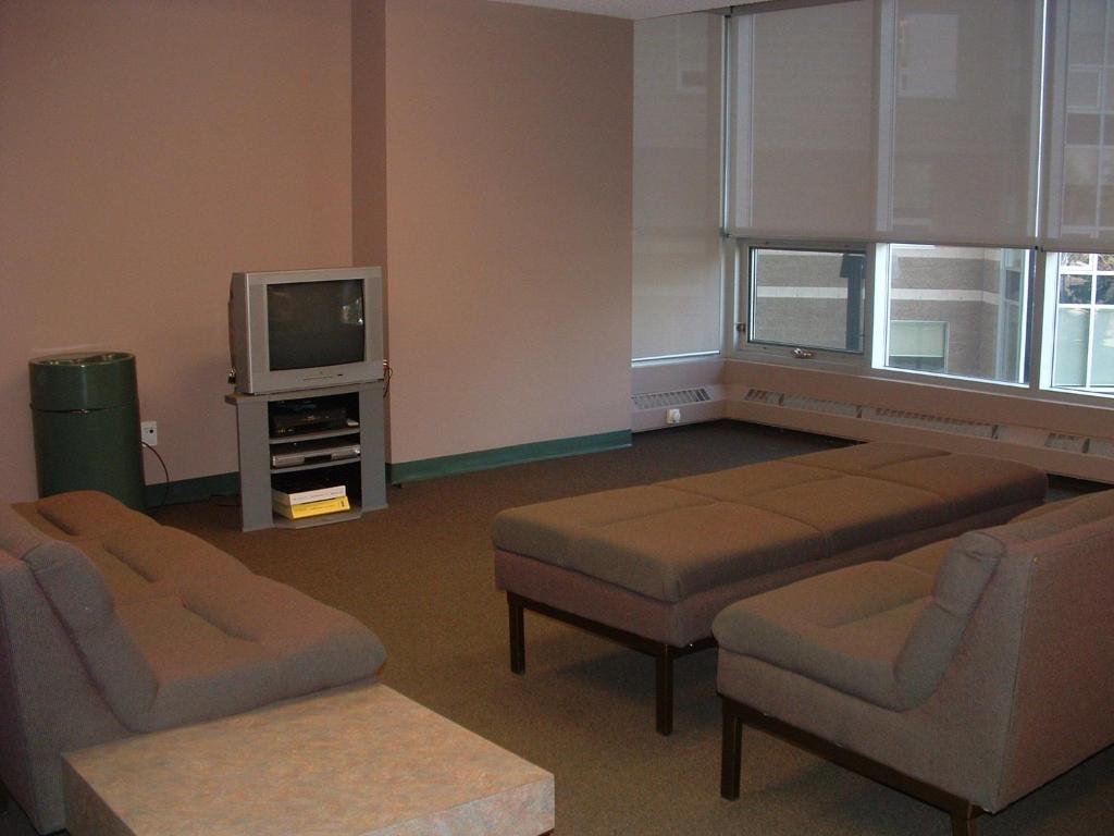 University Of Alberta - Accommodation Едмънтън Екстериор снимка