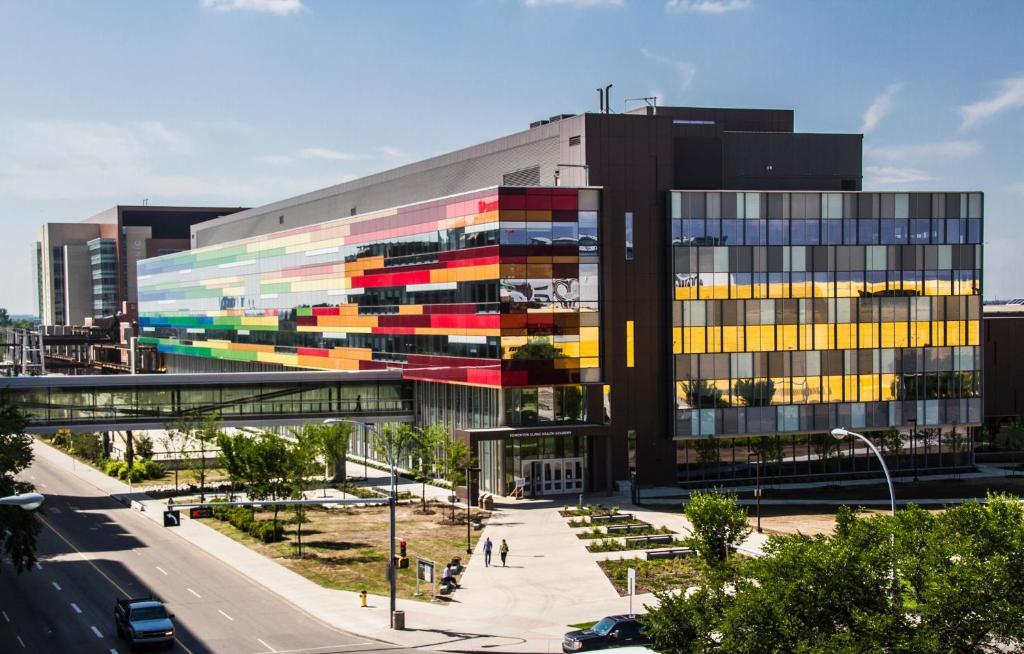 University Of Alberta - Accommodation Едмънтън Екстериор снимка